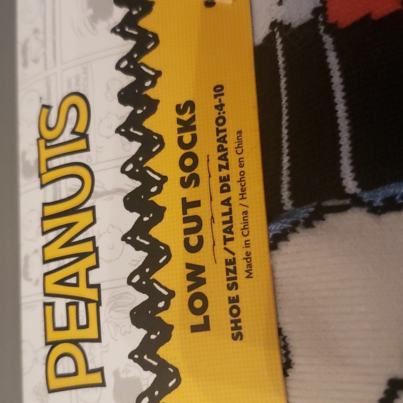 Peanuts 10 pack of low cut socks shoe size 4-10 NWT - Picture 5 of 8